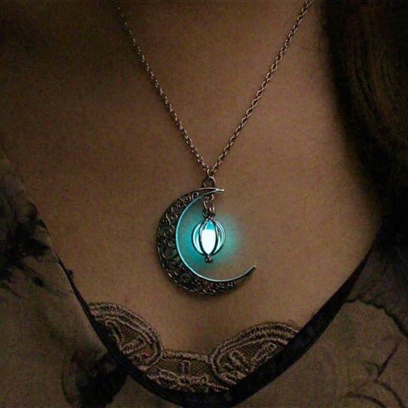 Fashion Moon Natural Glowing Stone Healing Necklace Women Gift Charm Luminous Pendant Necklace Jewelry